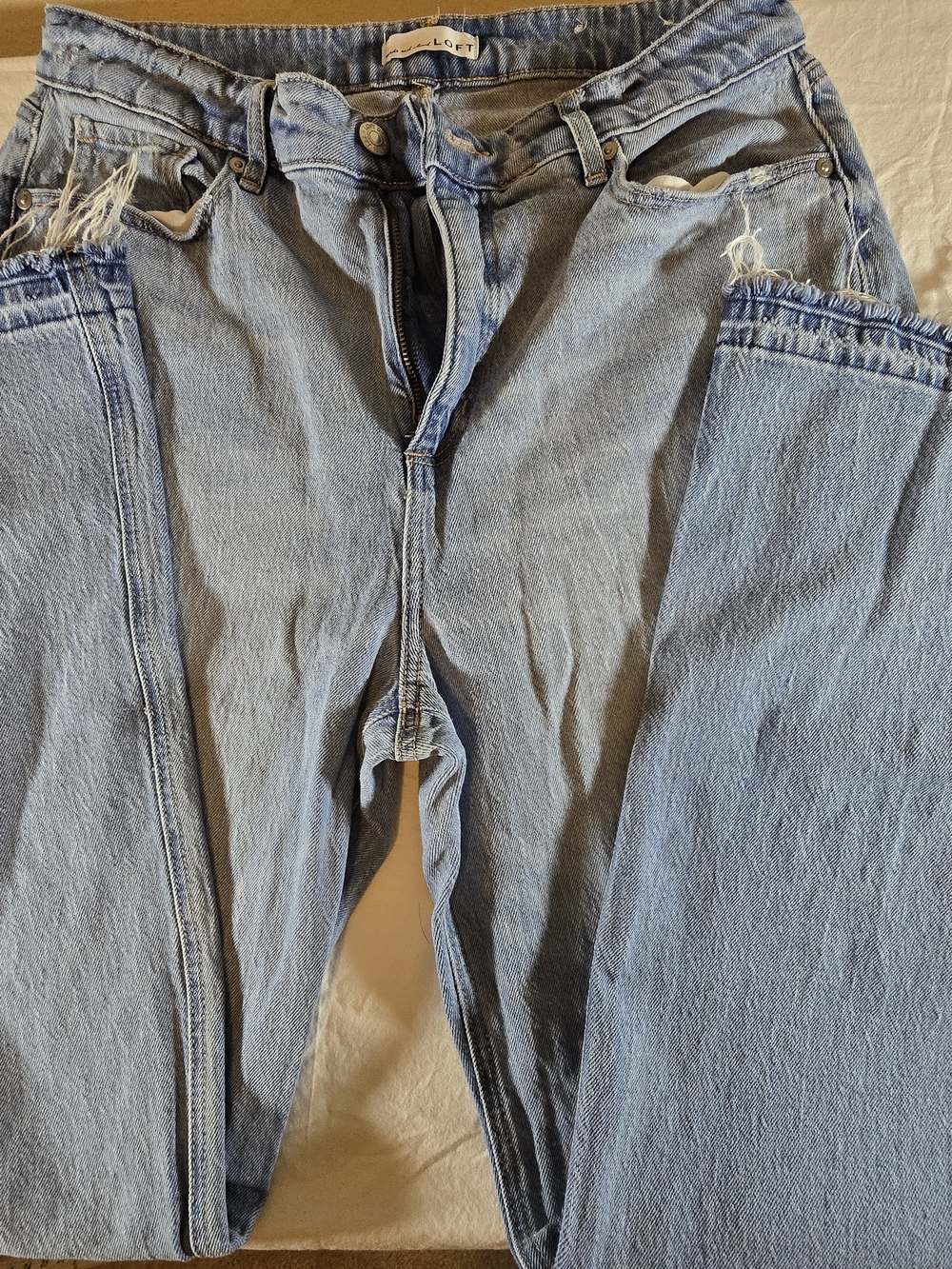 LOFT High Rise Relaxed Wide Leg Distressed Jeans Light Wash Size 12/31